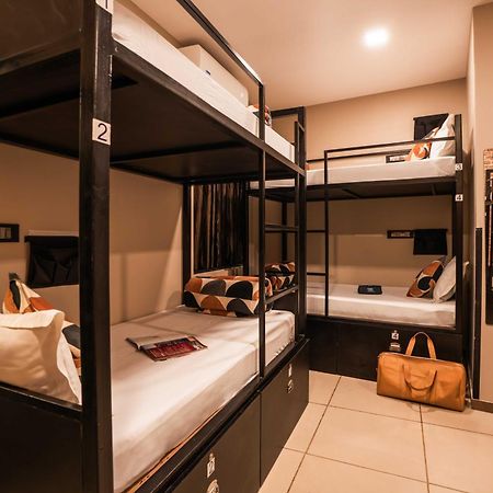 Zostel Mumbai Hostel Ngoại thất bức ảnh